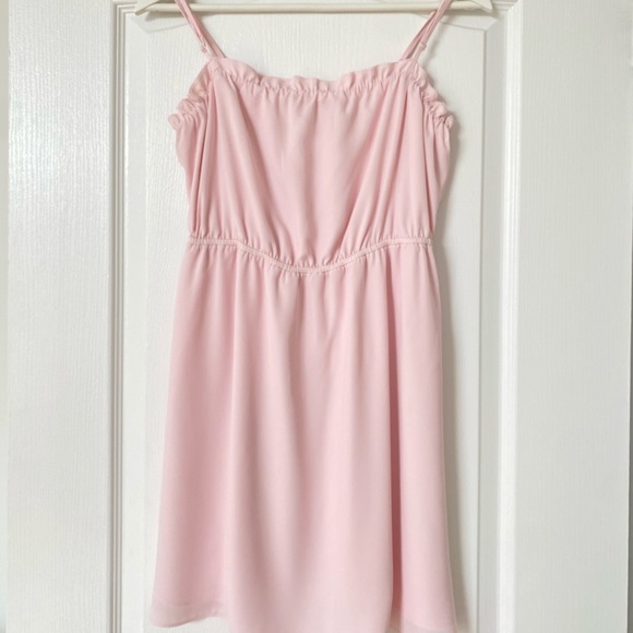 Aritzia Dresses & Skirts - ARITZIA SUNDAY BEST SPRING DRESS